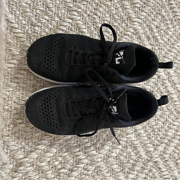APL TechLoom Pro Knit Running Shoe Black | 7 - Picture 6 of 7
